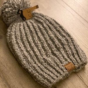 Warm fuzzy beanie with pom